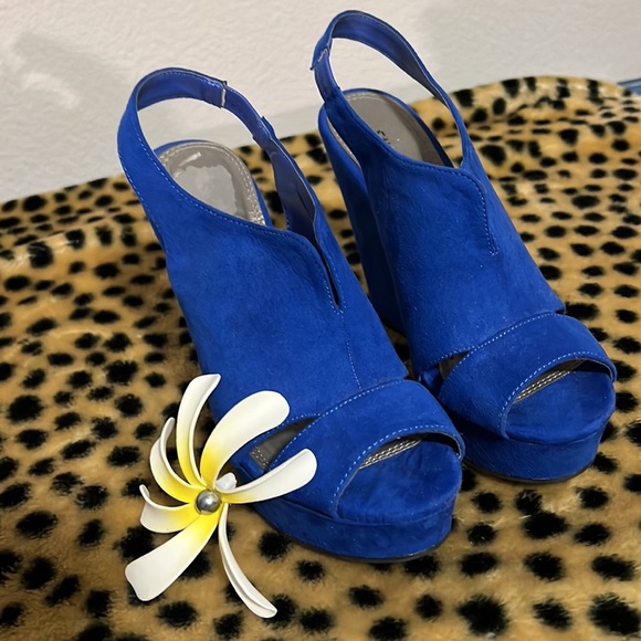 Cobalt Blue Wedge Heel Shoe - Picture 1 of 5